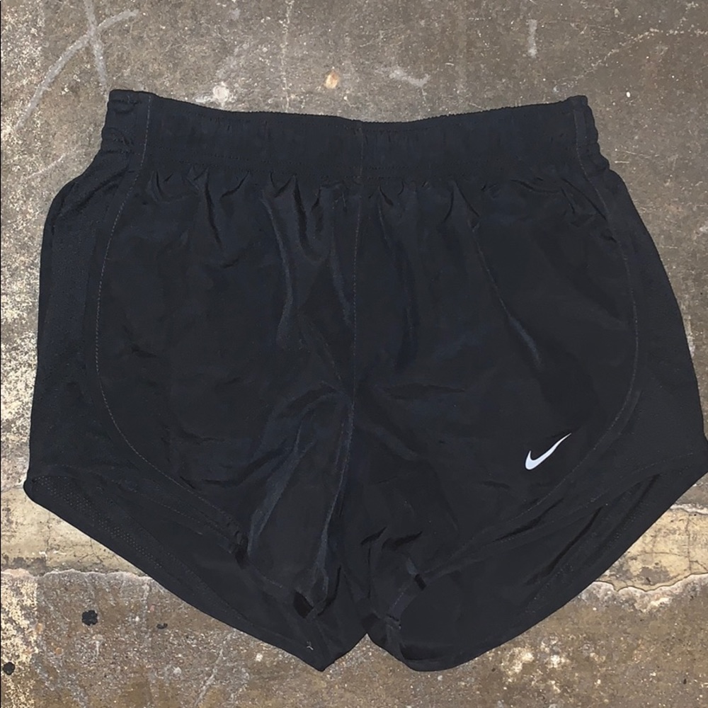 Women’s Nike Tempo running shorts size xs BLACK